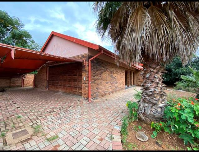 3 BEDROOM HOUSE FOR SALE IN IVY PARK